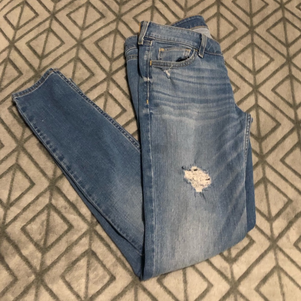 *MUST GO* hollister skinny jeans